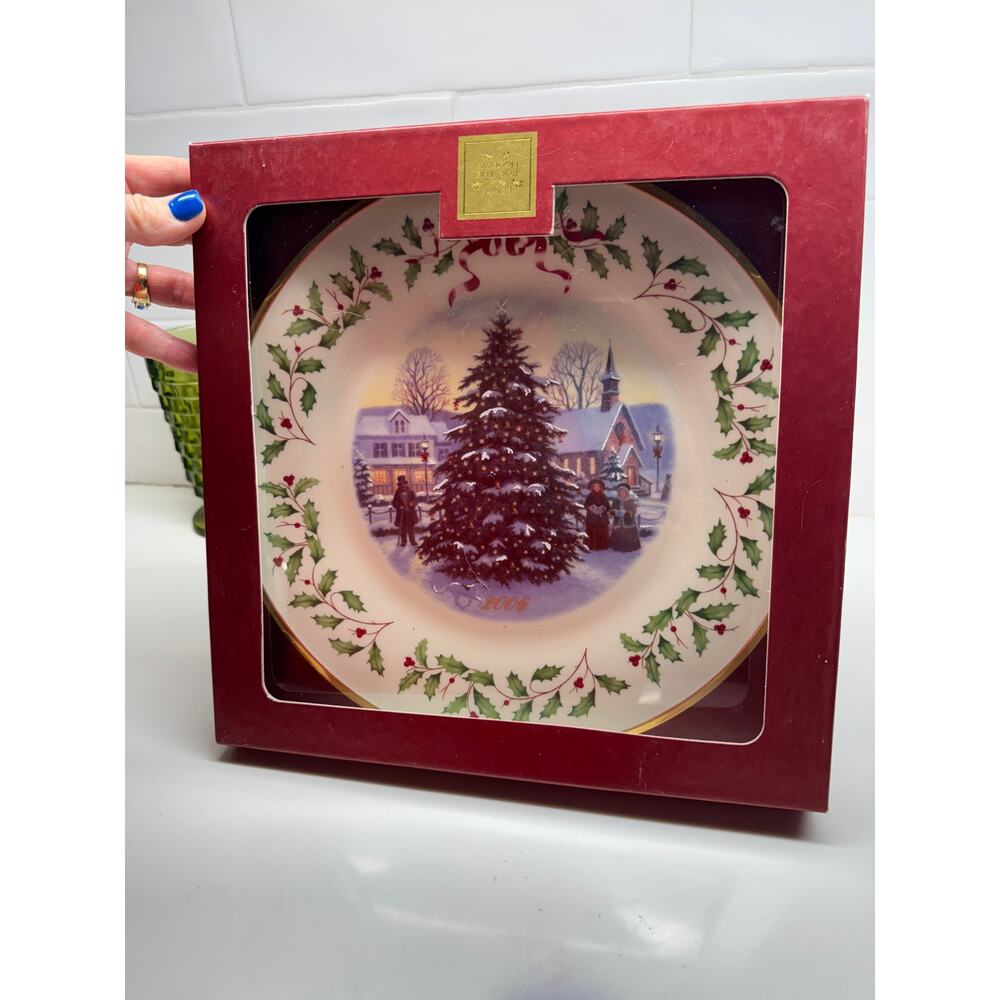 Lenox Annual Holiday Christmas Plate 2006 - Picture 2 of 6